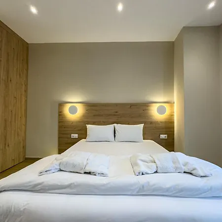 The Urban Penthouse By Proliving Hospitality * Thessaloniki
